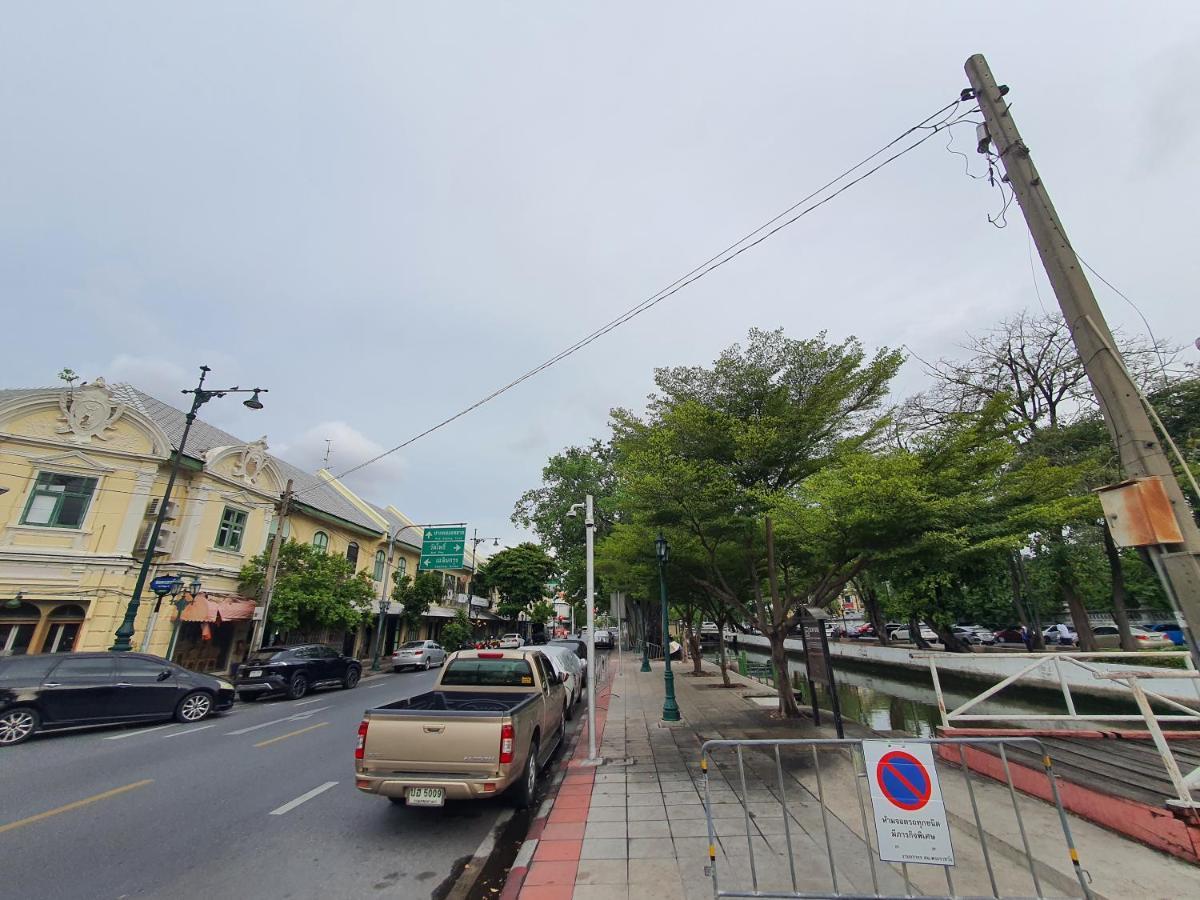 Motu Bangkok Apartment Bagian luar foto