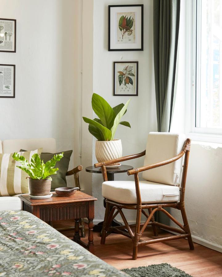 Motu Bangkok Apartment Bagian luar foto